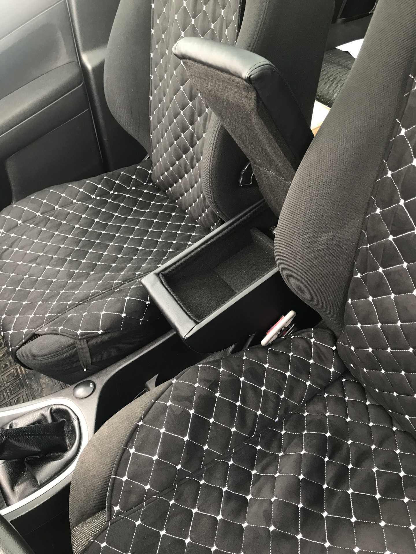 Подлокотник Пежо 307 св — Peugeot 307 SW, 1,6 л, 2006 года | аксессуары ...