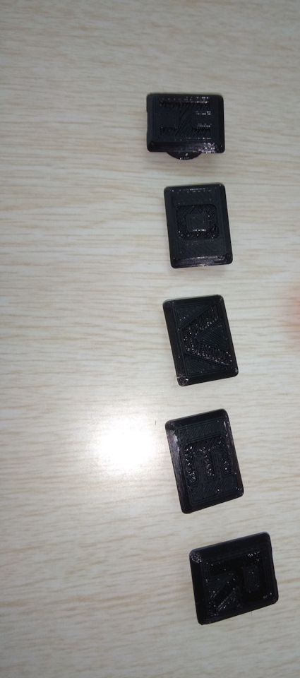 Заглушки декоративные под винты порожка багажника Hover на Haval H5 ...