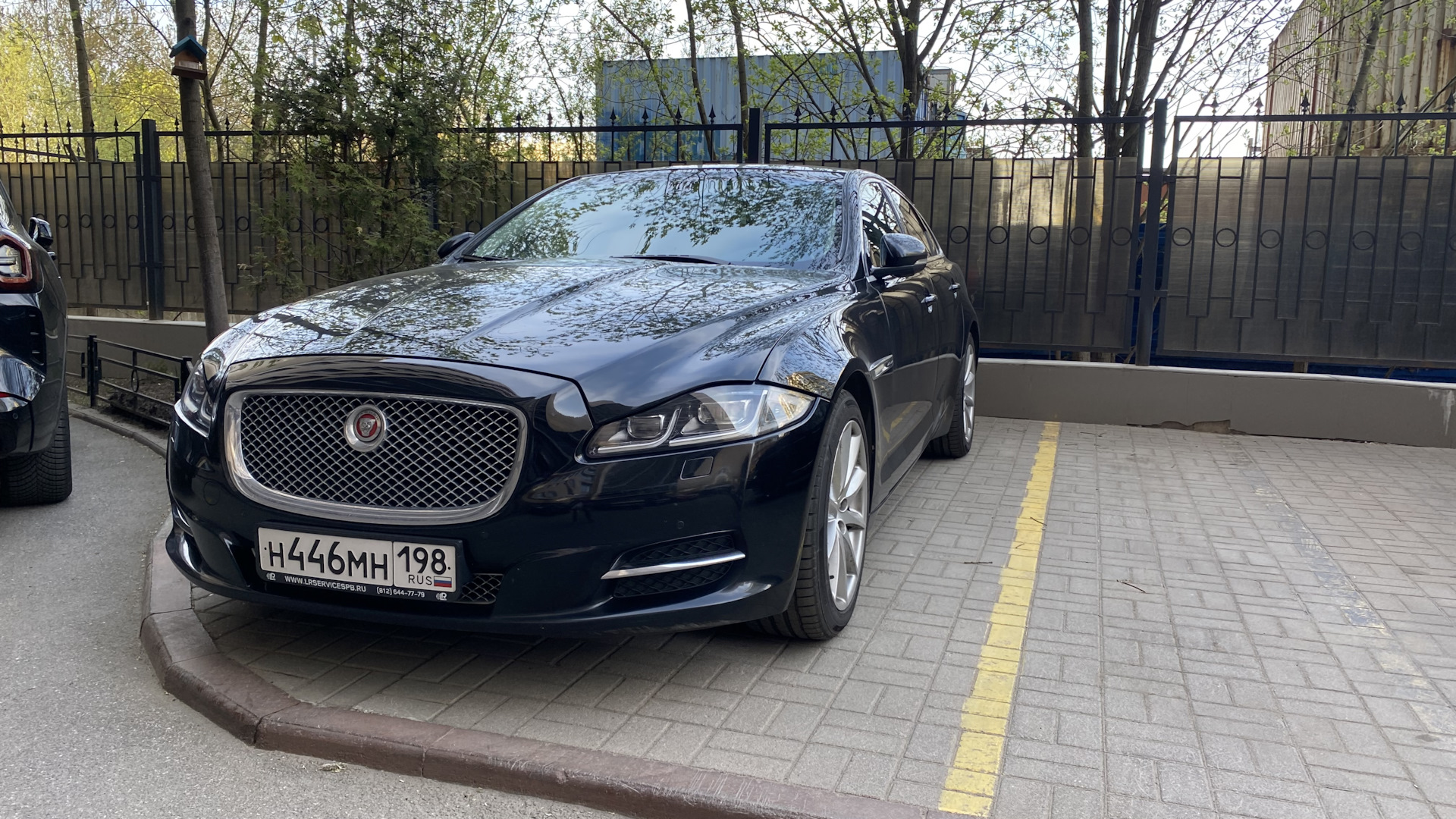 Jaguar XJ Mark 4 3.0 дизельный 2013 | Британская кошка на DRIVE2