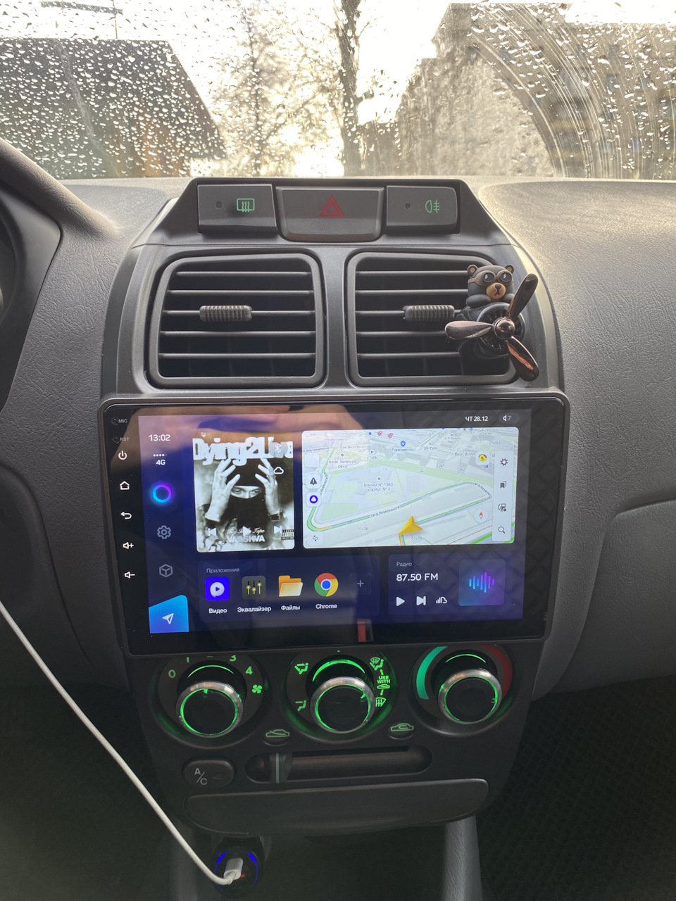 2-DIN магнитола в Hyundai Tucson