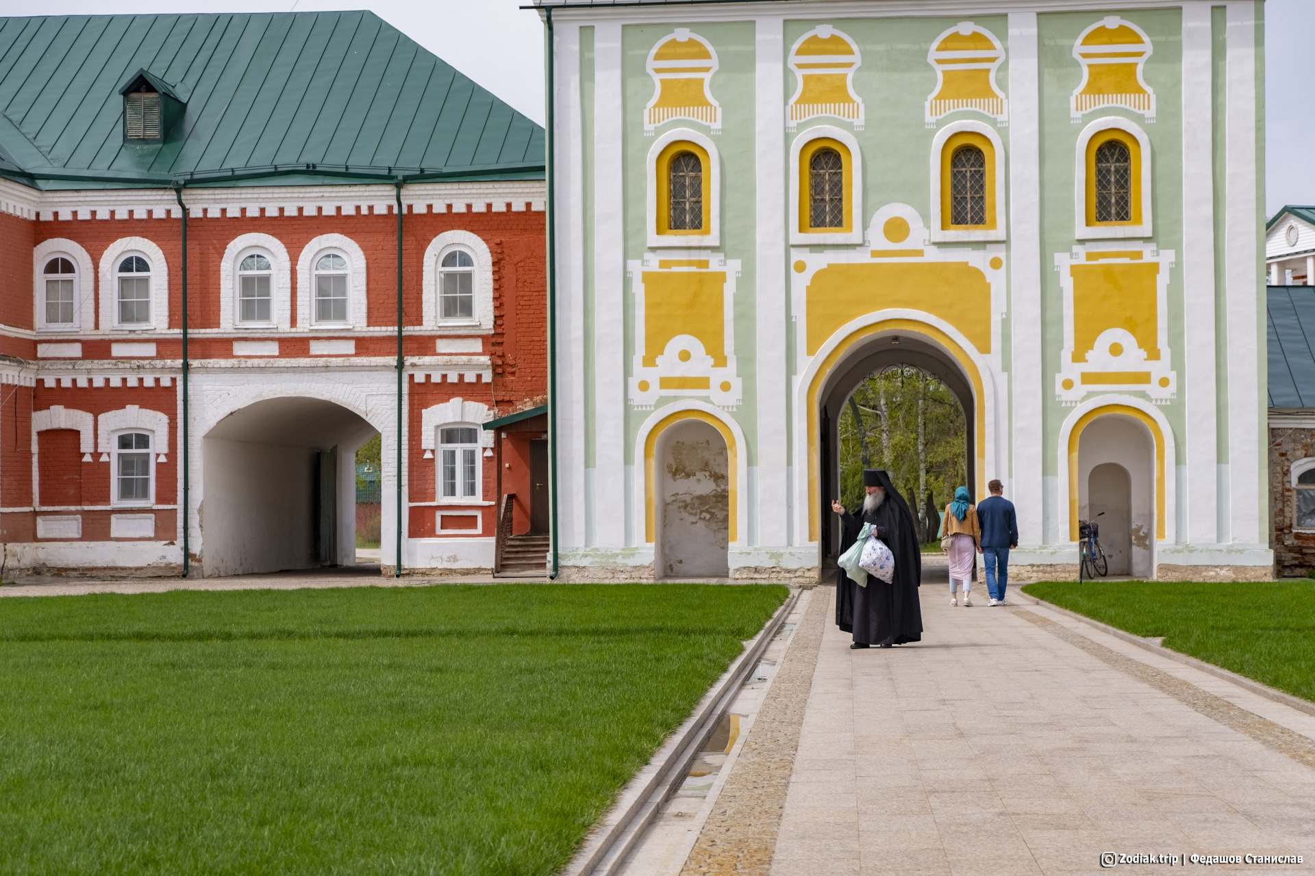 Подворье Санаксарского монастыря в Саранске. Санаксарский монастырь в Мордовии.