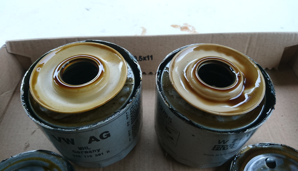 Одинаковые обратные клапана. — Skoda Octavia A7 Mk3