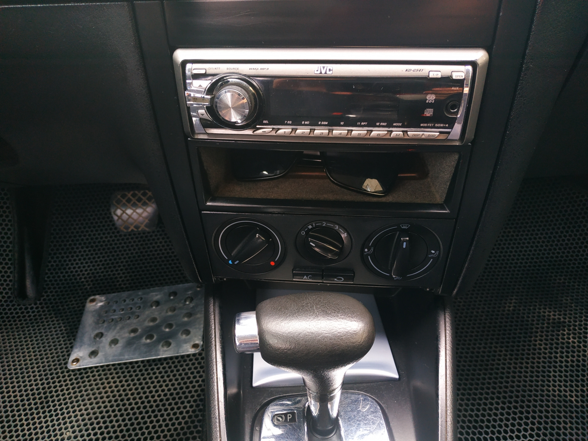 Удаление софт тач и покраска пластика — Volkswagen Golf Mk4, 1,6 л ...