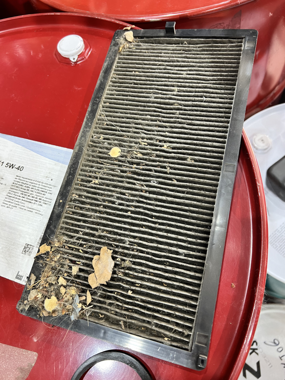 Фото в бортжурнале BMW 5 series (E34). Запчасти на фото: 8050500