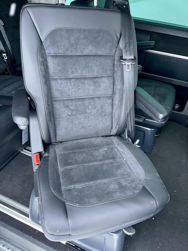 Сиденья алькантара для VW Multivan T6/T6.1/T5 на Volkswagen Multivan ...