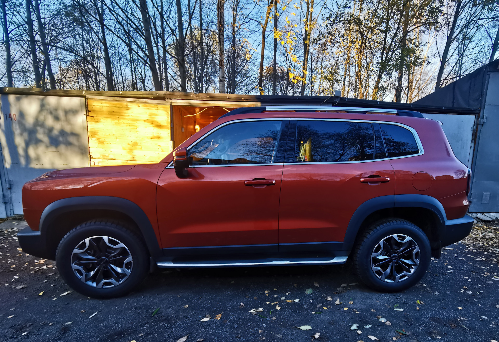 Колесные диски хавал дарго. Кроссовер Haval Dargo. Диски Хавал Дарго. Диски для Дарго Хавал 18. Haval Dargo фаркоп.