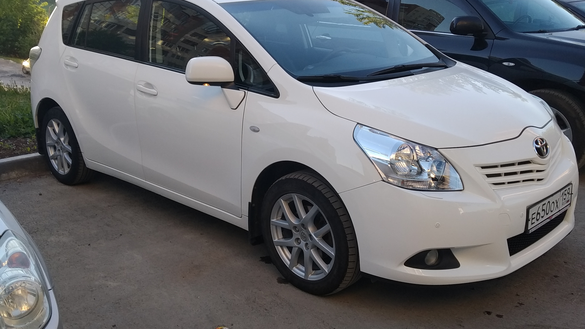 Toyota Verso 1.8 бензиновый 2012 | блондинка Вера на DRIVE2