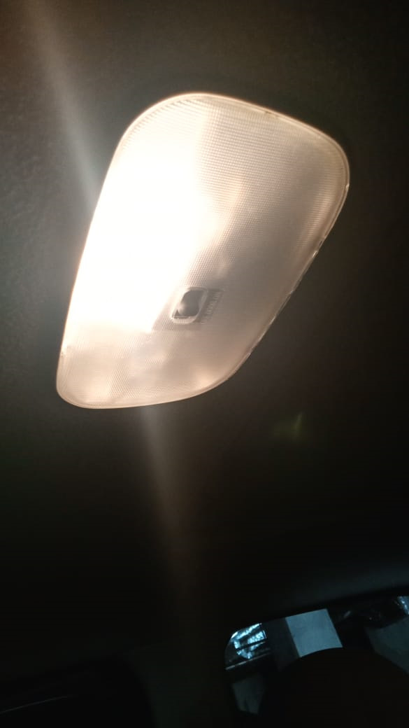 Замена лампочки освещения салона или бизнес по-московски. — Ford Escape ...