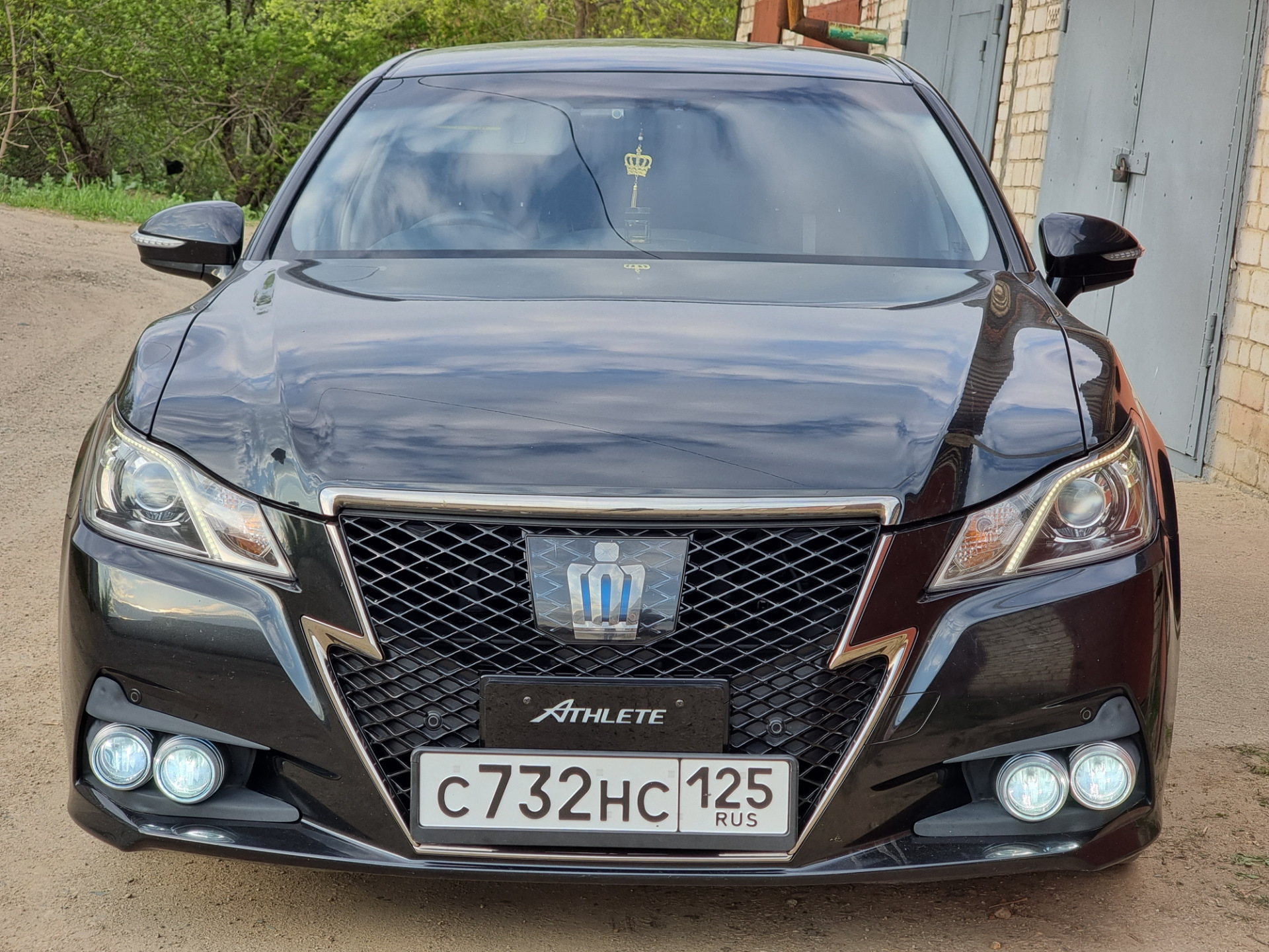 Toyota Crown athlete 2014