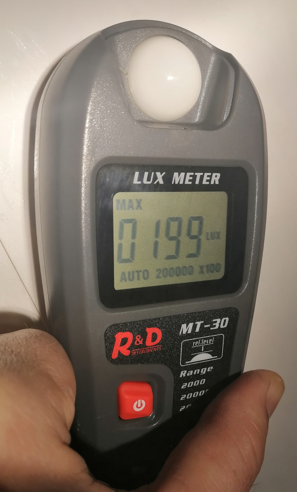 19900 люксов у LED — Nissan X-Trail II (t31)