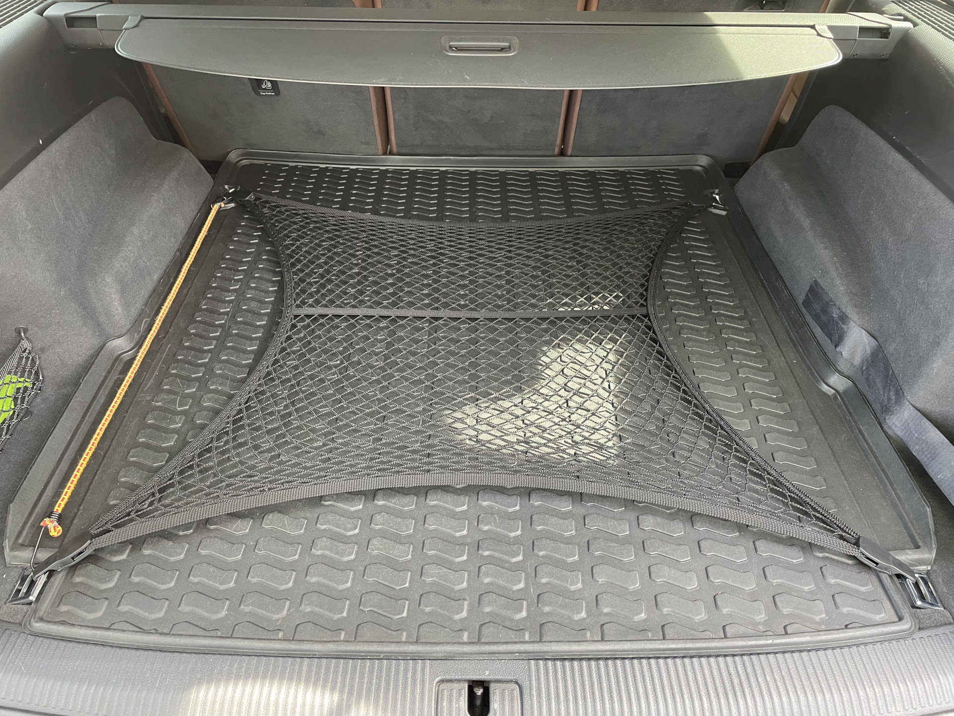 Сетка в багажник — Audi Q7 (2G), 3 л, 2016 года | аксессуары | DRIVE2