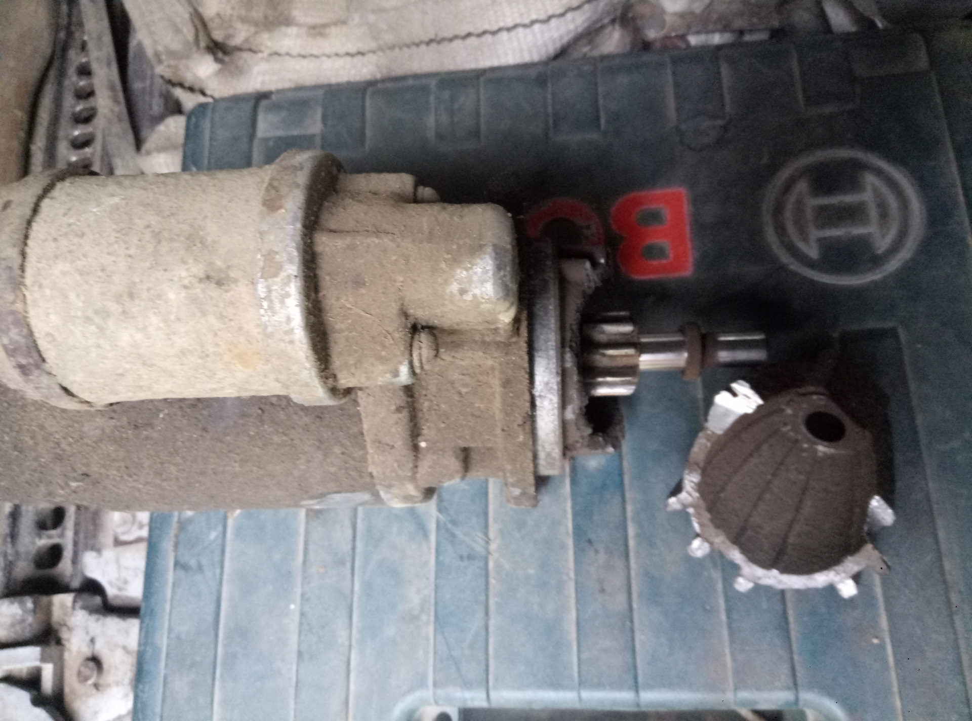 Он ещё и заводил…))) Замена стартера, регулировка клапанов. — УАЗ 2206 ...