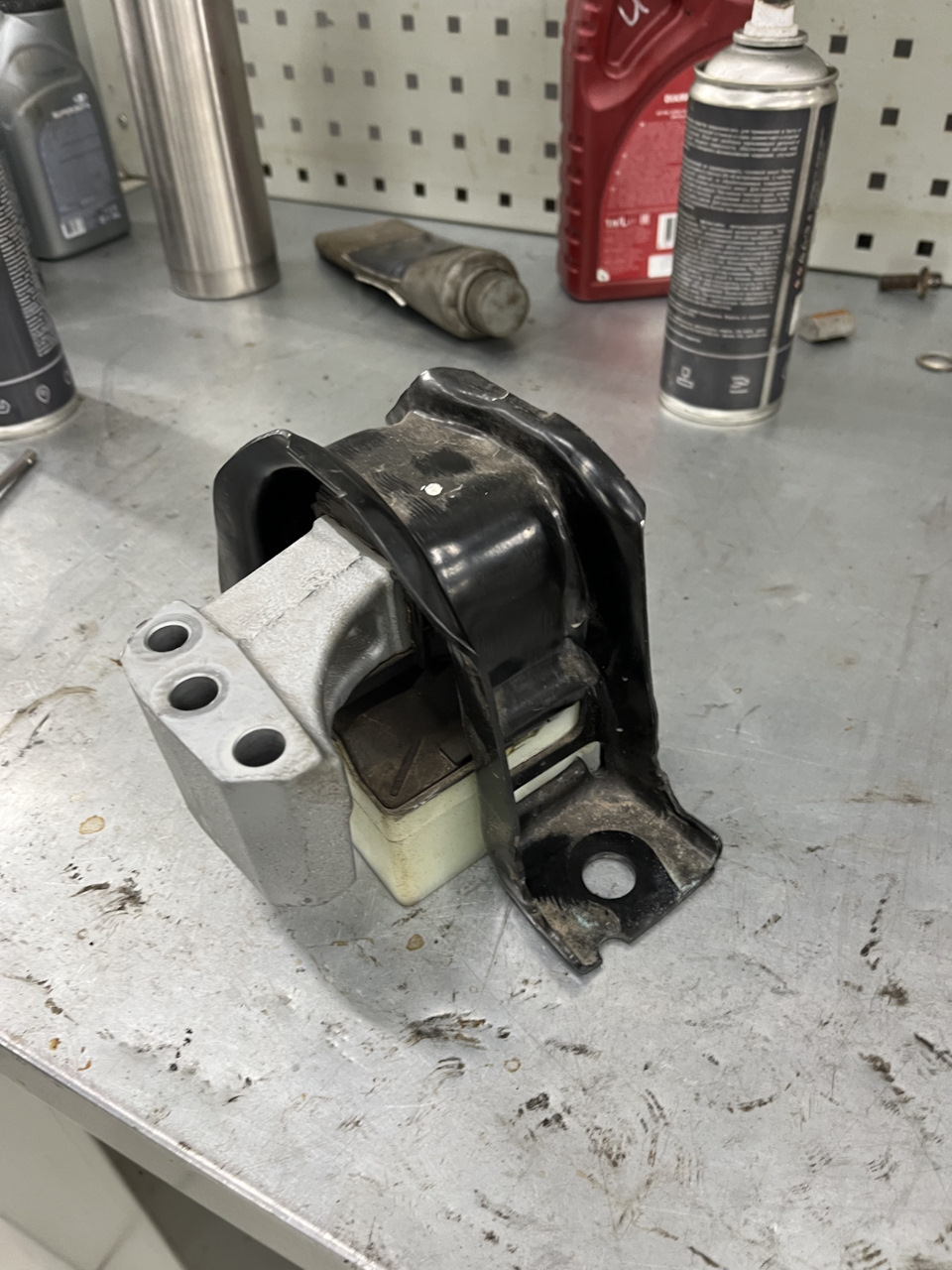 Фото в бортжурнале Lada Vesta SW Cross (NG)