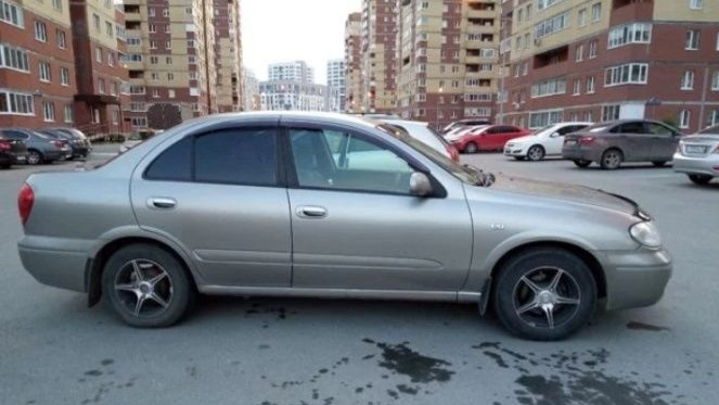 Нисан блюберд 2003. Ниссан Блюберд 2003. Nissan Bluebird g10. Nissan Bluebird Sylphy на дисках. Nissan Bluebird Sylphy полный привод.
