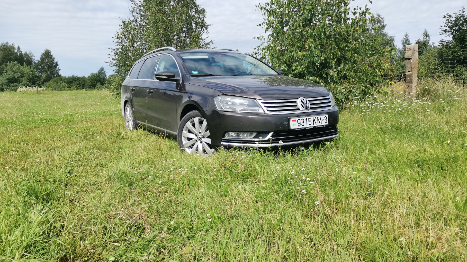 Продажа Volkswagen Passat Variant (B7) 2013 (дизель, МКПП) — с историей  обслуживания — DRIVE2.RU