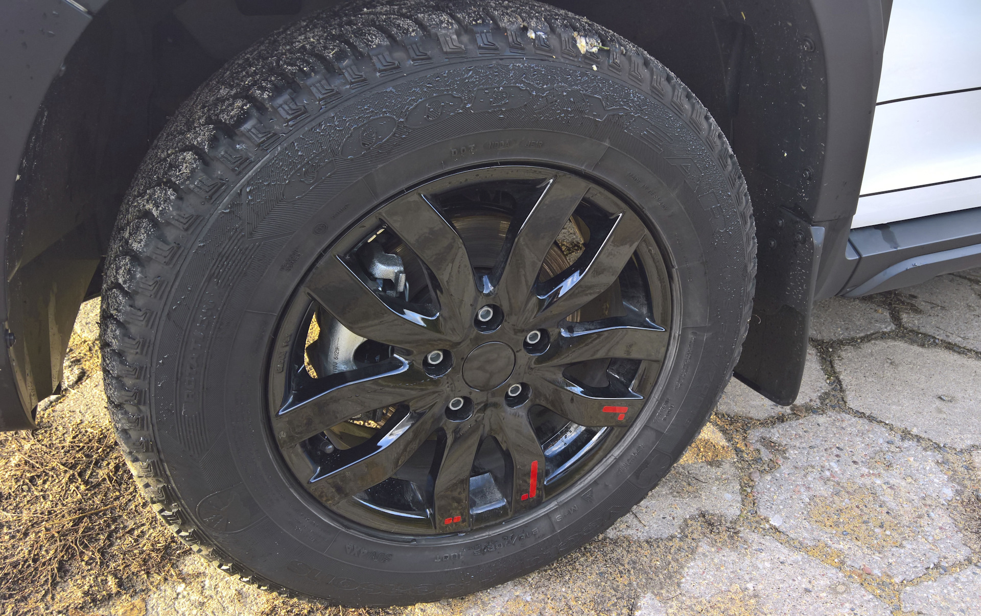 Cms 22. Диски cms r16 fd18t. Фигурка материнство фарфоровая статуэтка. Cms 22. Диски cms c 20.