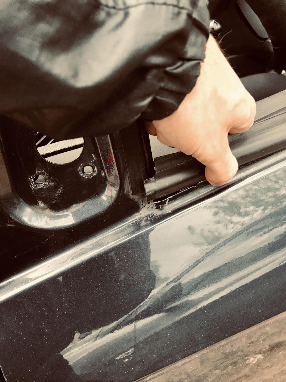 Ставим новый аккумулятор Тюмень-МЕДВЕДЬ 62ah — Volkswagen Golf Variant ...