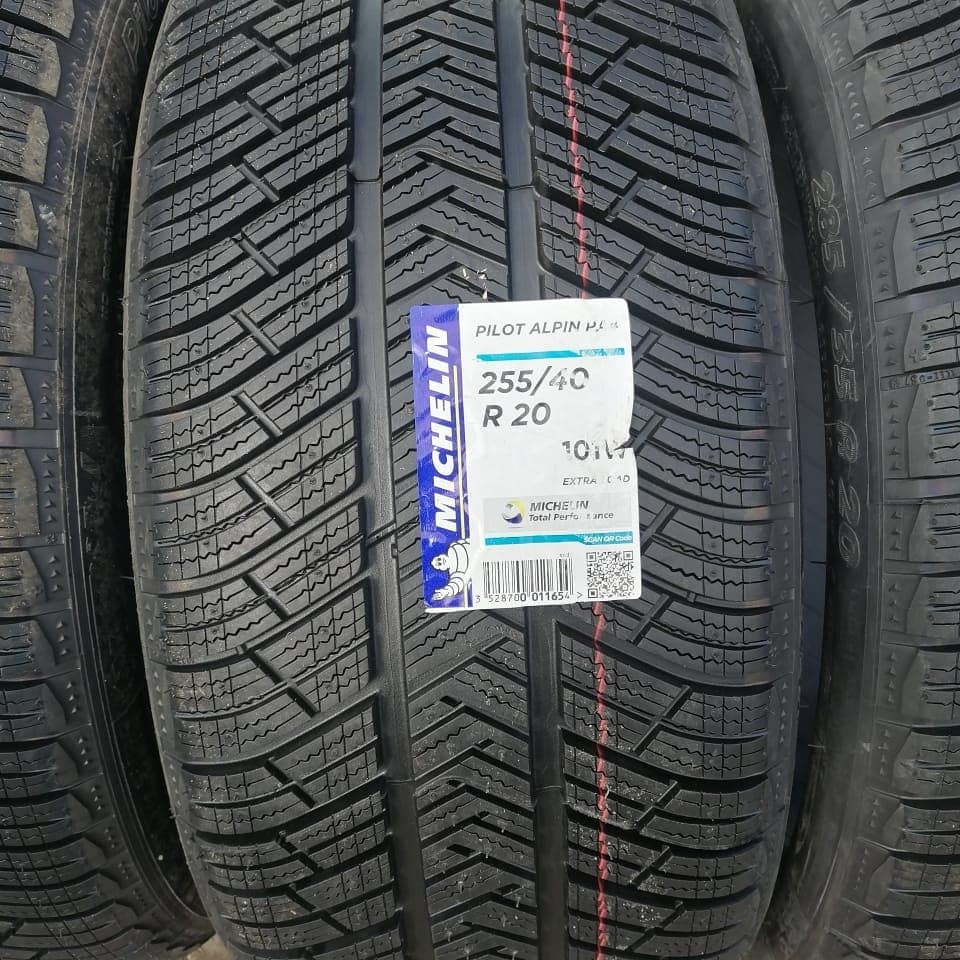 Michelin pilot alpin. 285/35/20 Мишлен Pilot Alpin pa4. Мишлен пилот альпин 4. Michelin Pilot Alpin pa4 285/35 r20 104w XL. Michelin Pilot Alpin pa4 255/45 r19 104w XL.