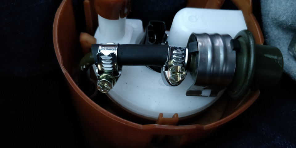 Бензонасос 246000км — Nissan Almera Classic (B10), 1,6 л, 2006 года ...