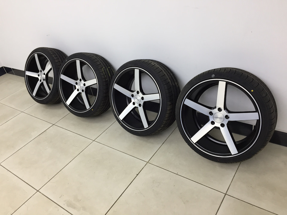 Диски neo. Диски Нео v03 r17. Neo v03-1770 r17. Neo v03-1770 s. Vossen cv3 r18 5x114.3 с резиной 235 55.