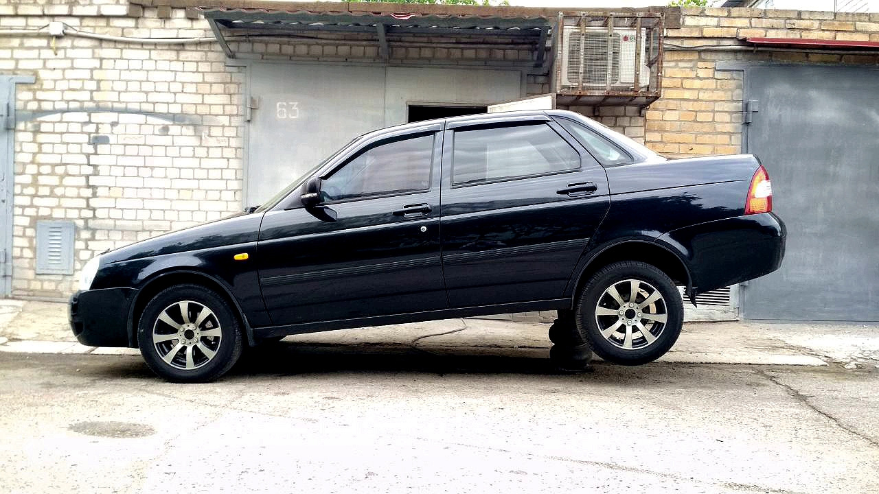 Полностью черная. Часть 1 — Lada Приора седан, 1,6 л, 2008 года ...