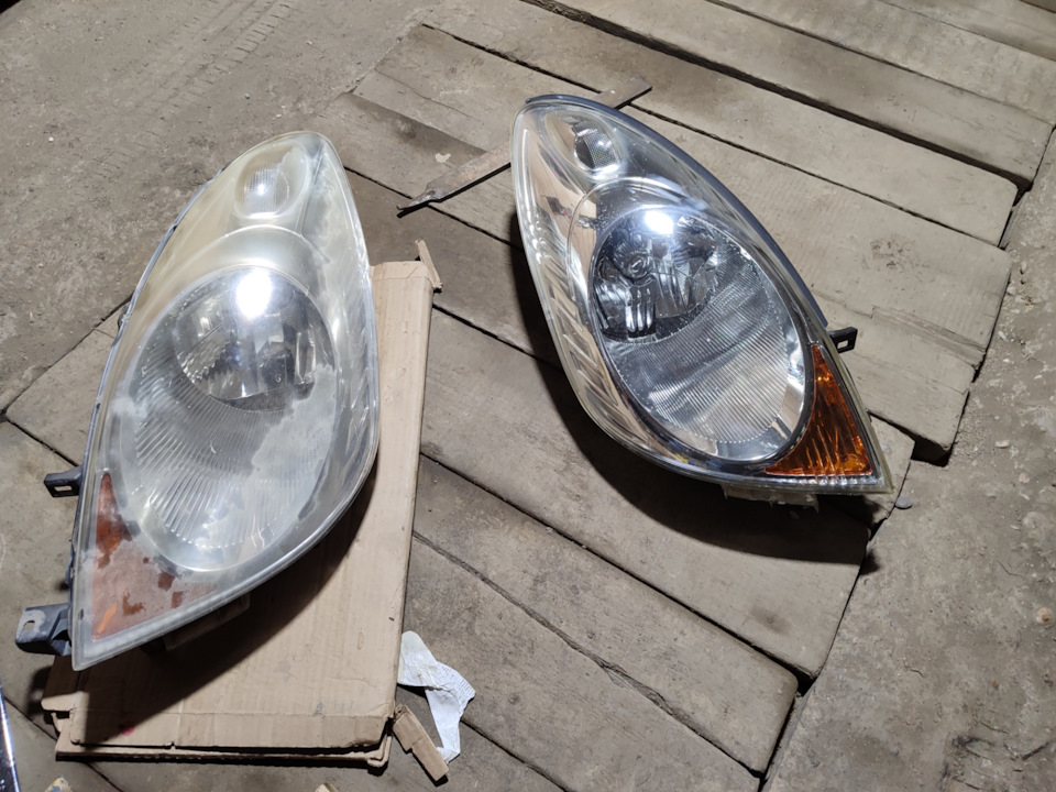 Замена галогеновых фар на ксеноновые — Nissan Note (1G), 1,6 л, 2007 ...