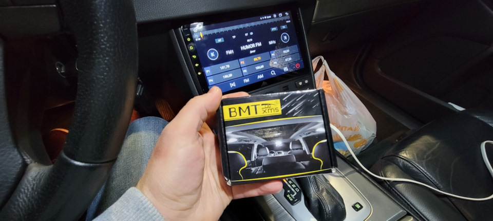 Замена лампочек салонного освещения и треснуло зеркало в водительском ...