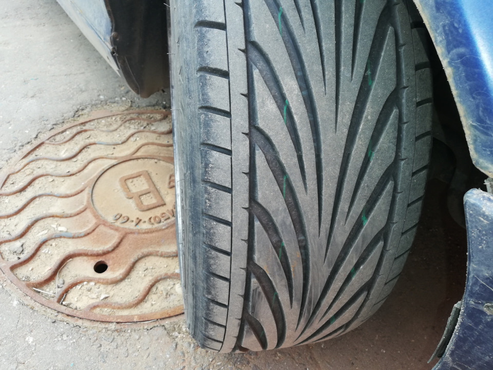 TOYO PROXES T1R 235 /45 R17 — BMW 3 series Touring (E46), 3 л, 2000 ...