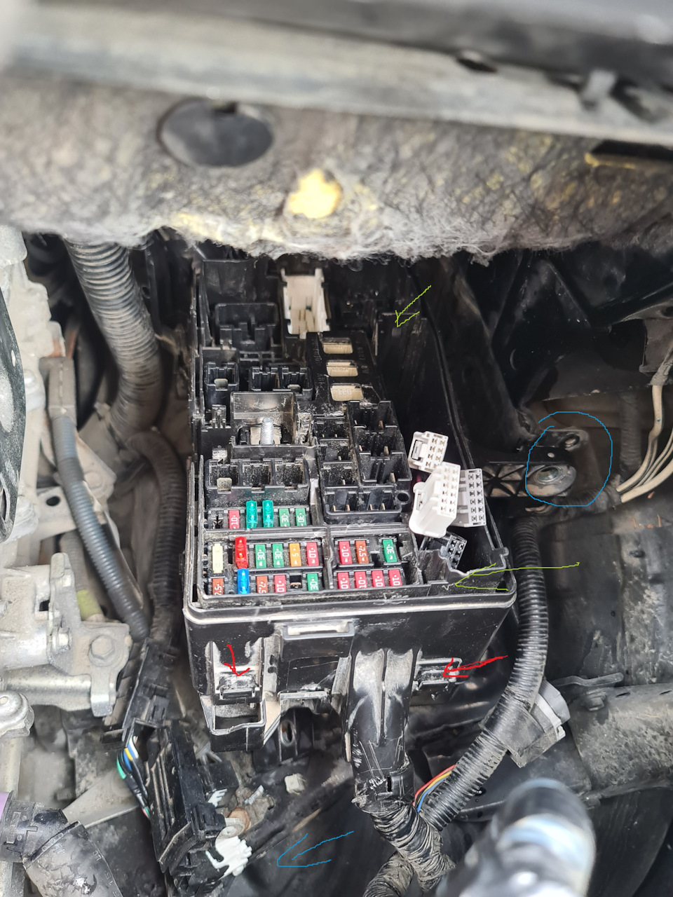 разборка блока 2 — Toyota Vellfire (2G)