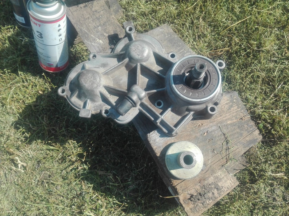 Замена подшипника раздатки и переклейка поддона КПП — Chevrolet Niva, 1 ...