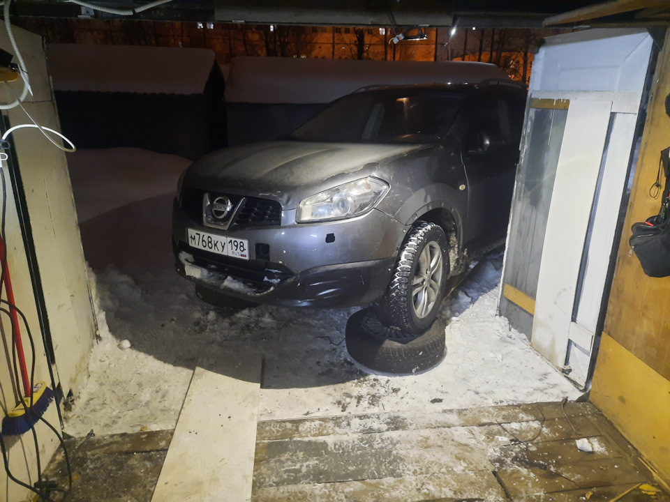 Фото в бортжурнале Nissan Qashqai+2