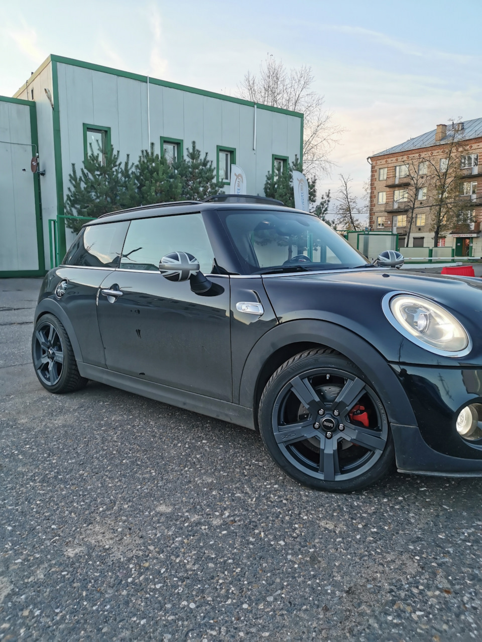 Поставил зимние колеса — MINI Cooper S Mk III, 2 л, 2015 года | колёсные  диски | DRIVE2