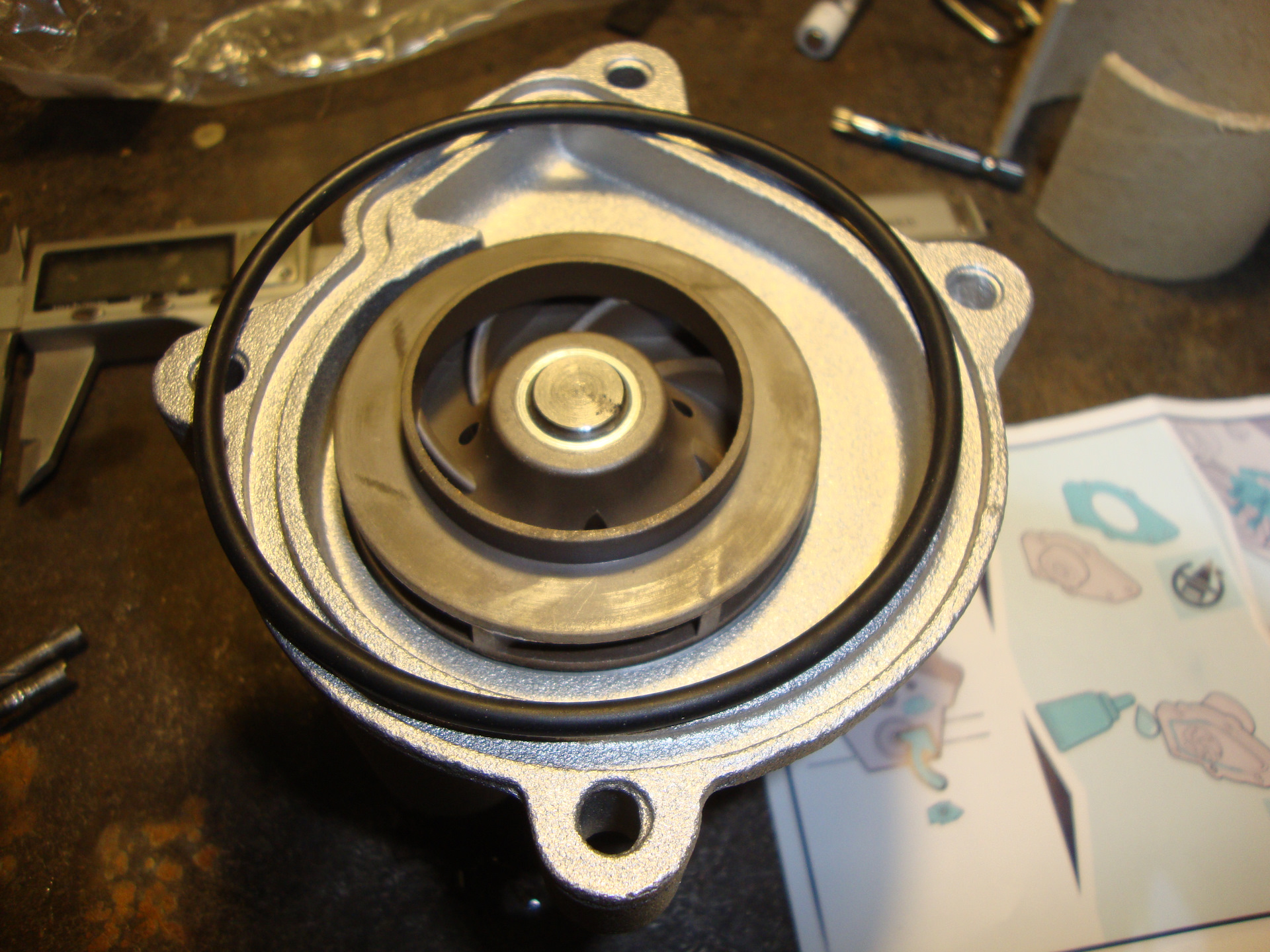 замена помпы поло седан 1. 6 110.