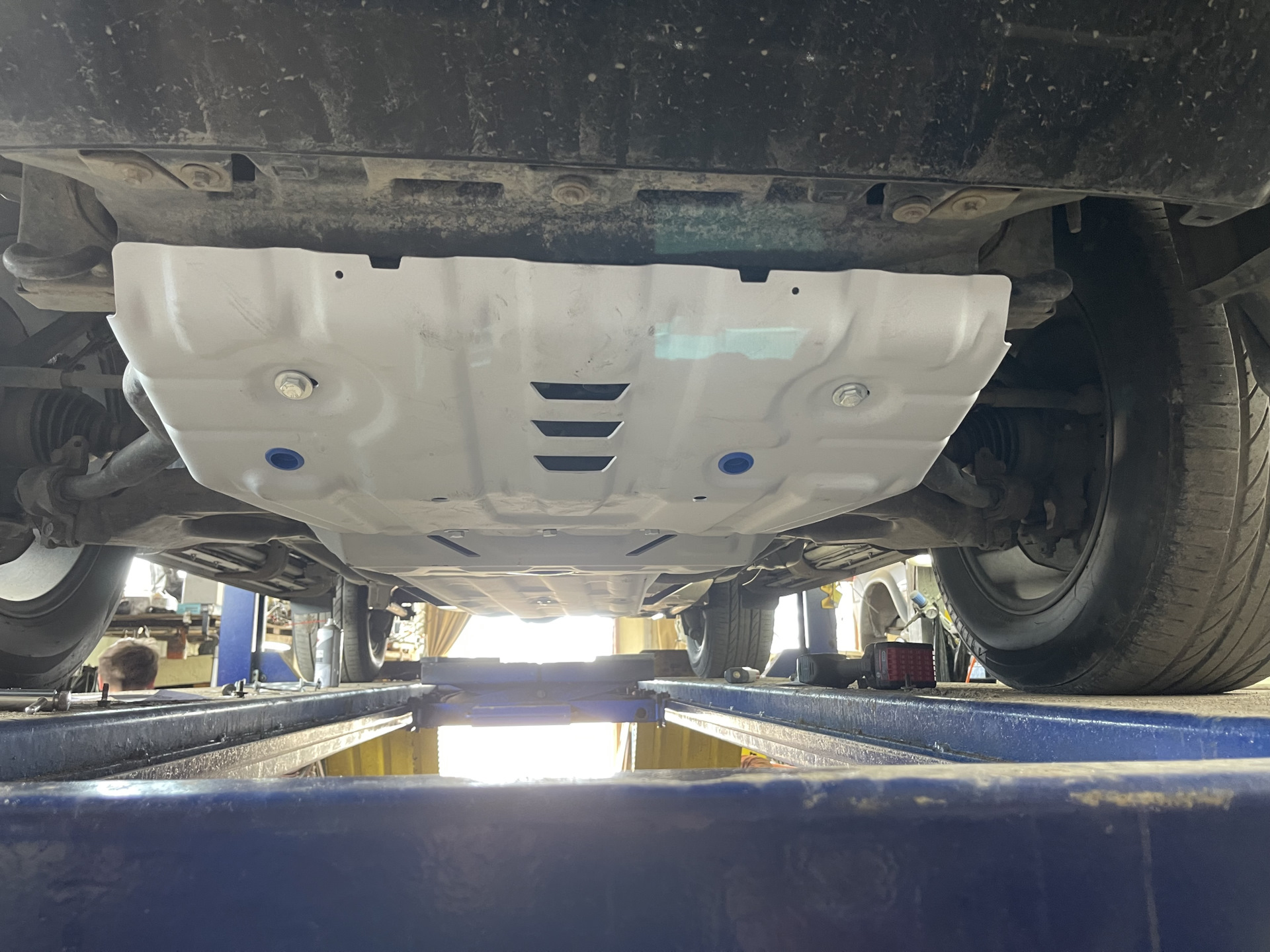 защита днища prado 150. защита днища прадо. защита днища тойота прадо 150. защита днища ленд крузер 200. защита днища тойота ленд крузер 200.