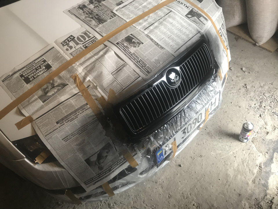 Покраска радиаторной решетки — Skoda Fabia Mk1, 1,2 л., 2006 года ...