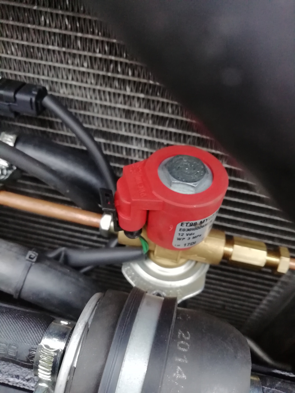 Фото в бортжурнале BMW 7 series (E65/E66). Запчасти на фото: 13010000PD