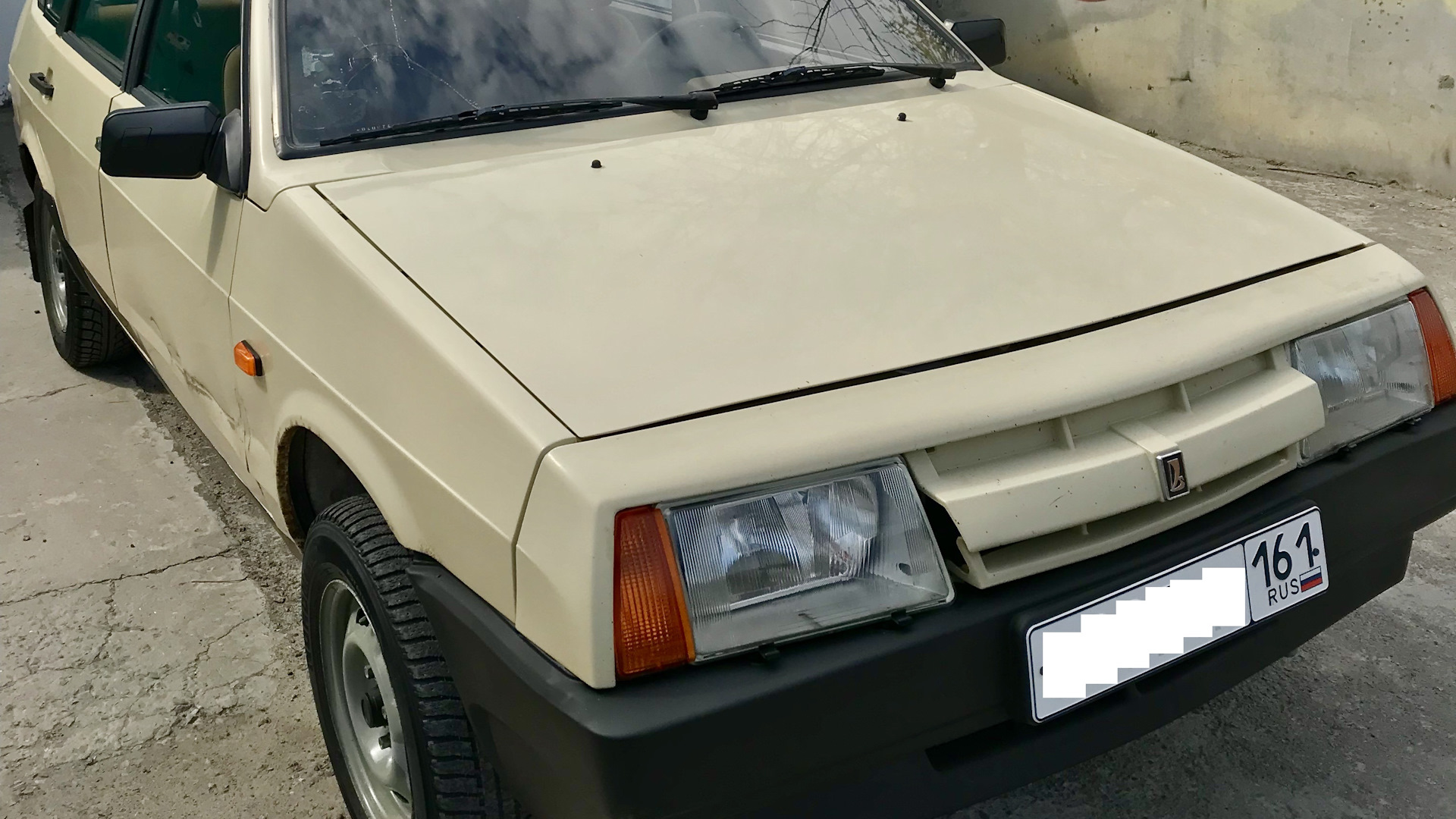 Lada 2109 1.3 бензиновый 1988 | Бежевый 235 на DRIVE2