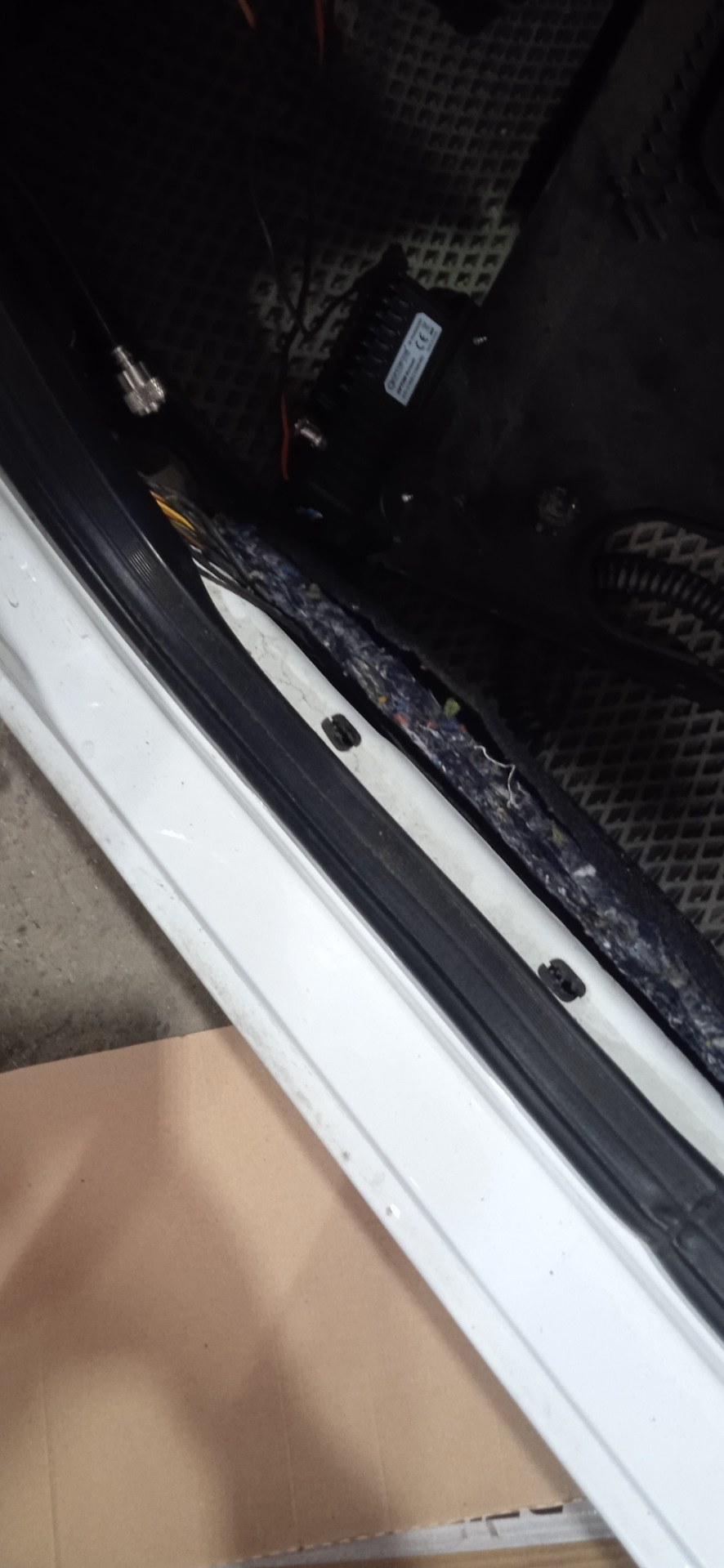 Розетка в багажник — Lada Гранта Лифтбек (2-е поколение), 1,6 л, 2019 ...