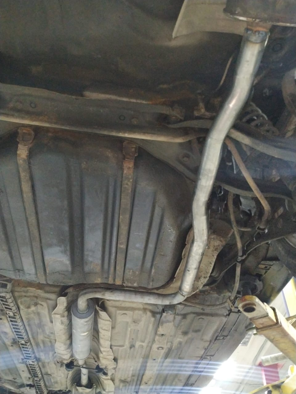 Оторвался глушитель — Honda Accord (5G), 2 л, 1996 года | визит на ...