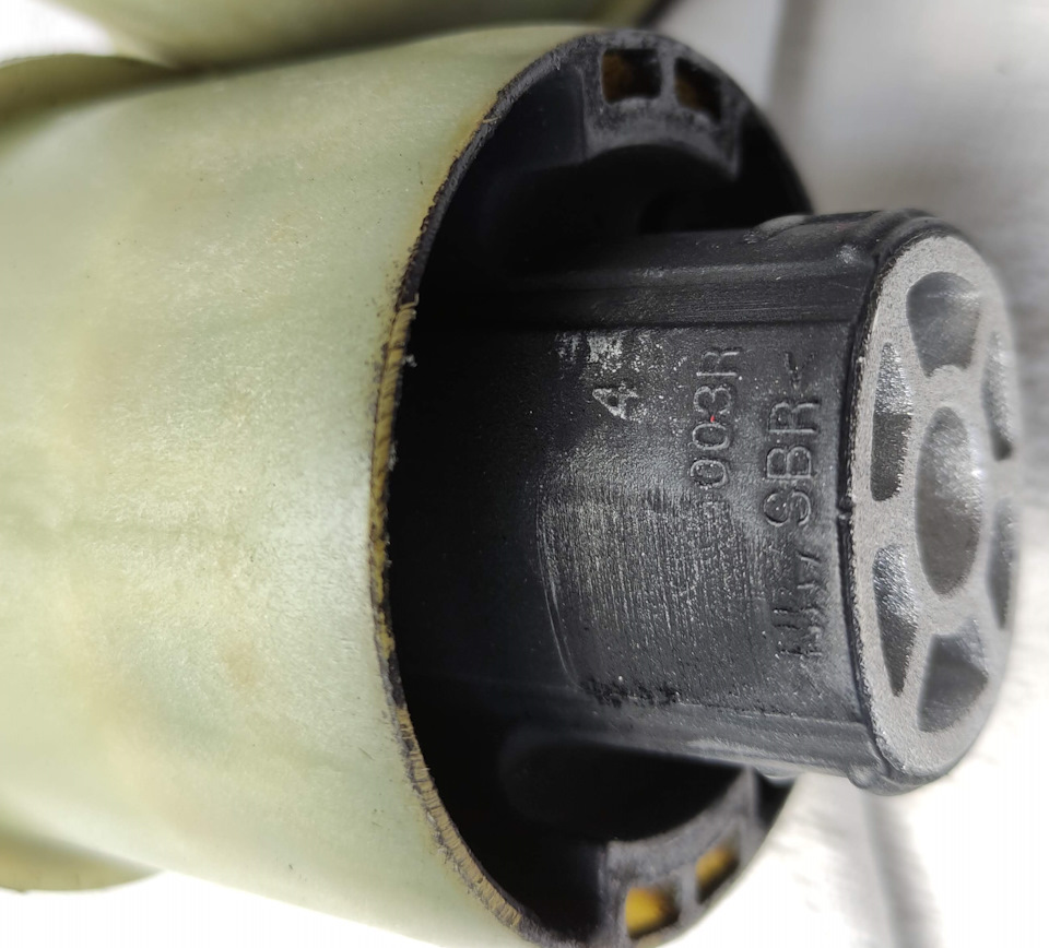 Хотел поменять сайлентблоки задней балки… — Renault Scenic III, 1,5 л ...