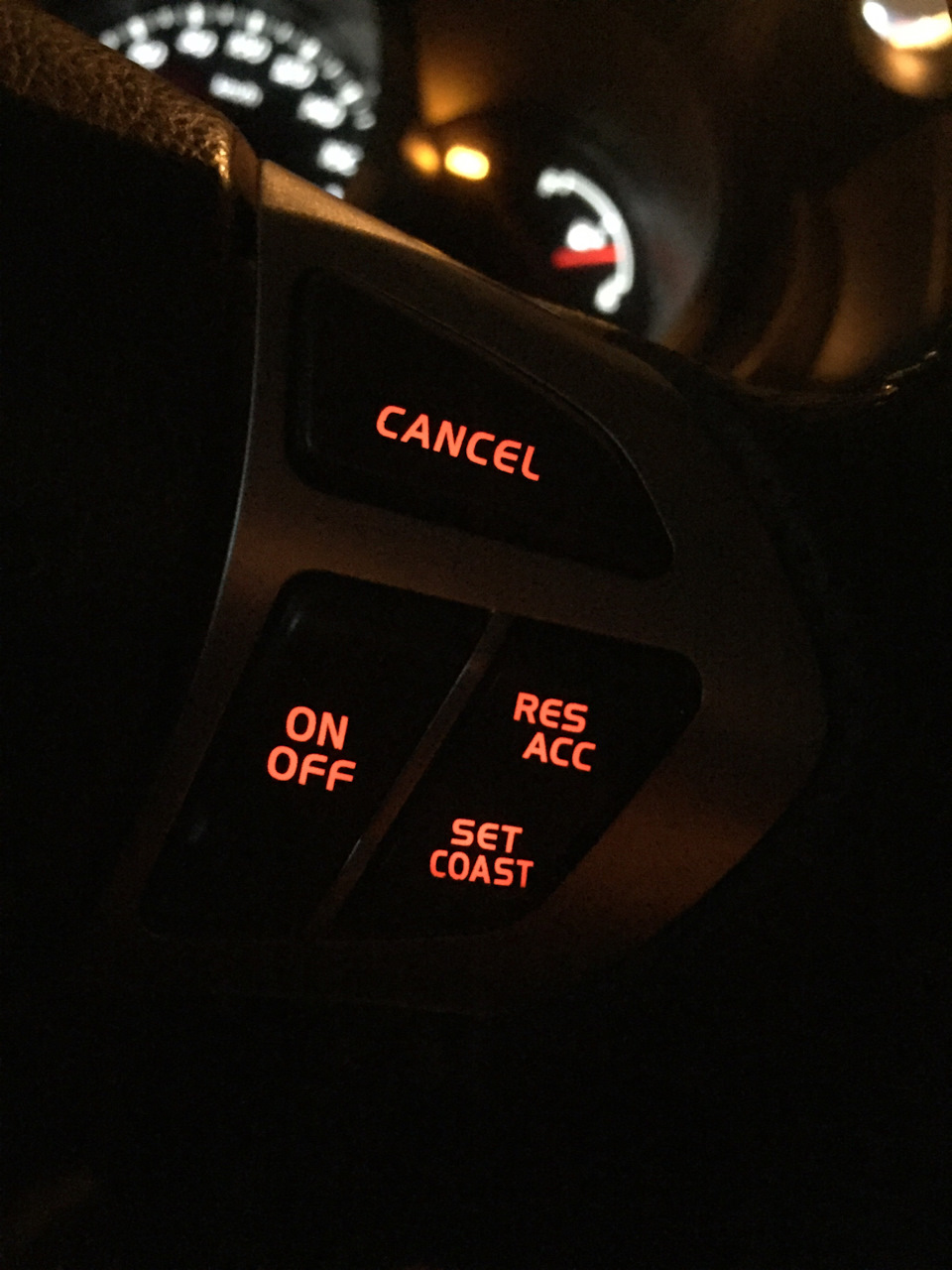 Кнопки круиза — Suzuki Grand Vitara (2G), 2 л, 2011 года | просто так ...