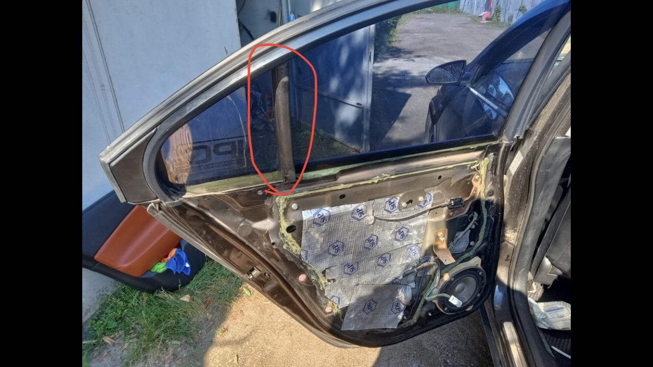 Направляющие стекол задних дверей — Nissan Primera (P12), 2 л, 2002 года |  кузовной ремонт | DRIVE2