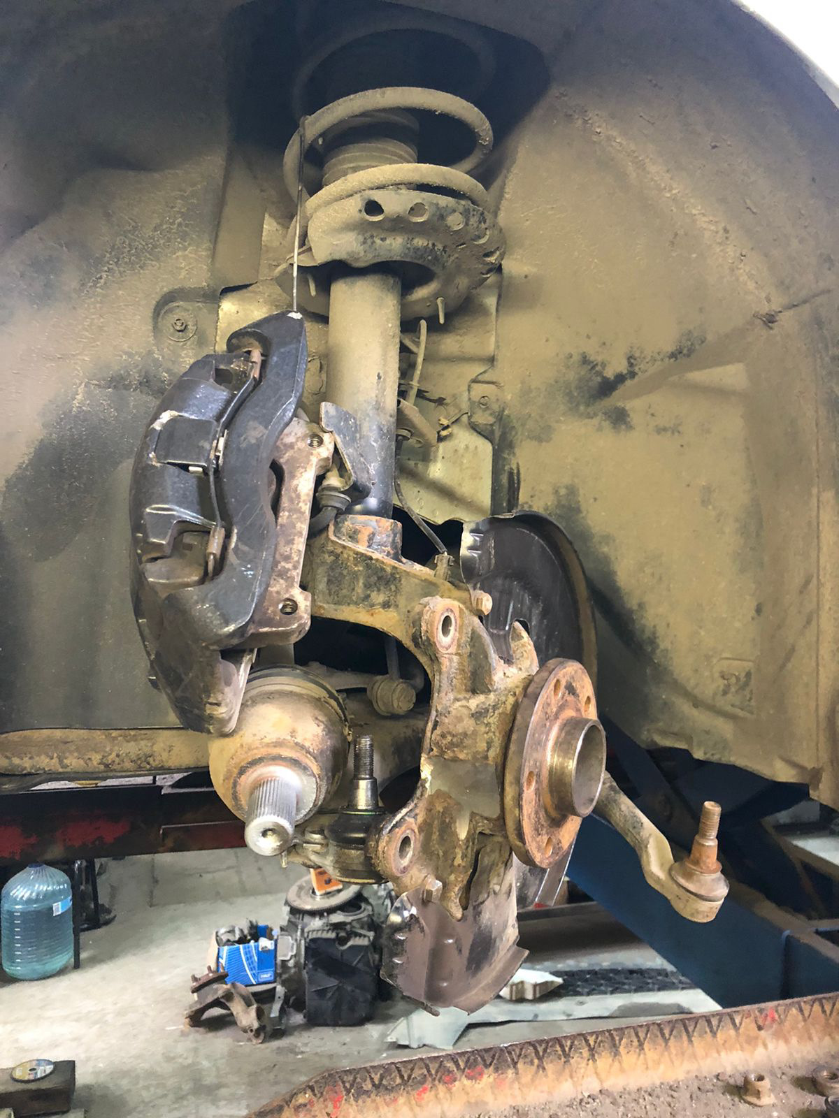 Замена шпилек на ступице — Ford Mondeo IV, 2 л, 2008 года | своими ...