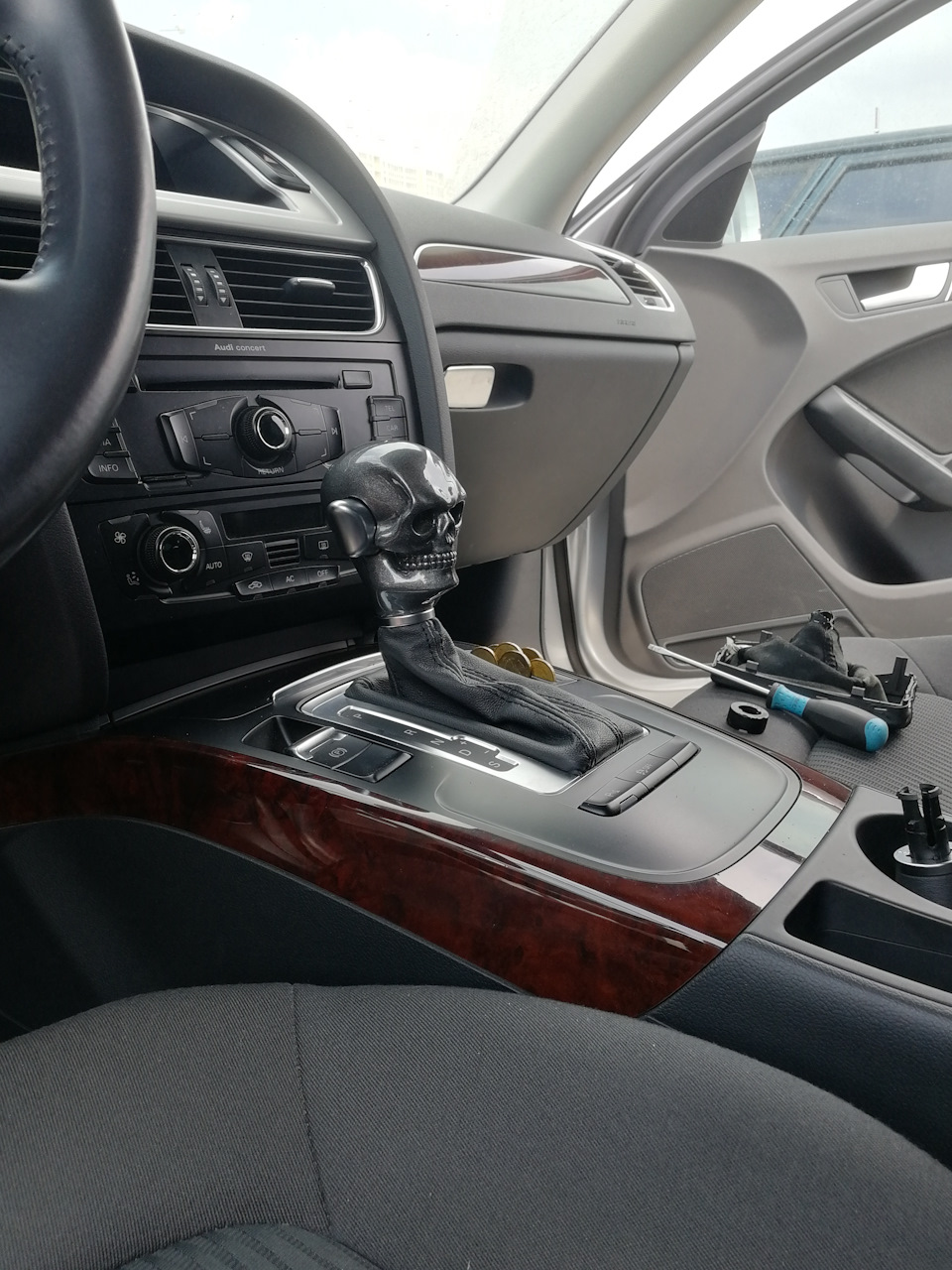 Новый ништячек — Audi A4 (B8), 1,8 л, 2011 года | аксессуары | DRIVE2