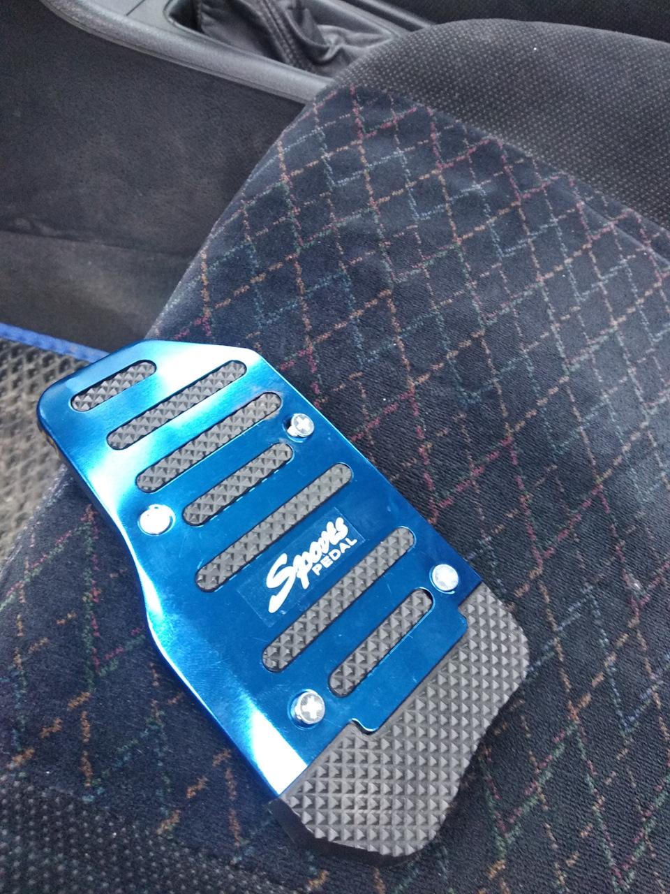 Установка накладок на педали сцепления тормоза и Газа Opel Astra g — DRIVE2