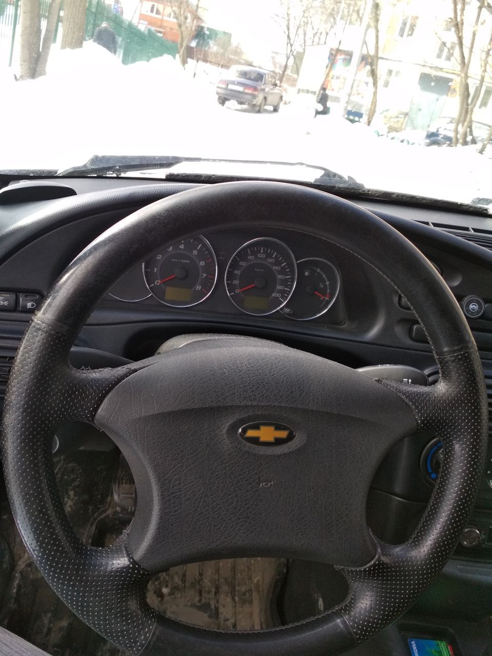 "Кожа-рулит" на руле 2 года спустя — Chevrolet Niva, 1,7 л, 2007 года ...