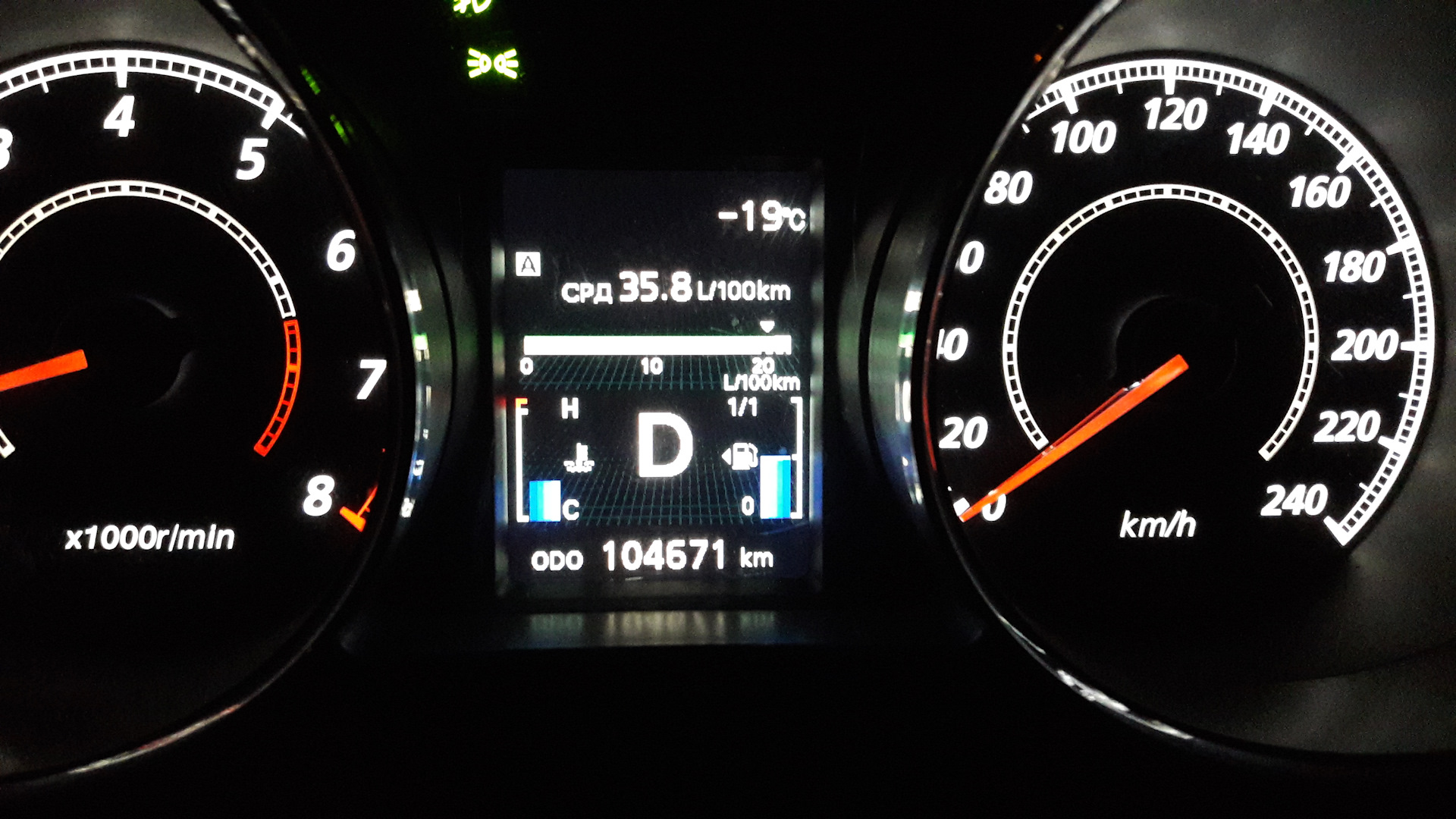 Масло двигатель. Фильтр салонный. — Mitsubishi ASX, 1,8 л, 2012 года ...