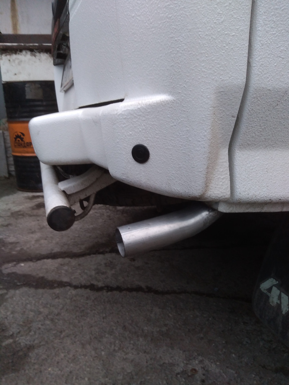 глушитель на делику — Mitsubishi Delica (P35W), 2,5 л, 1990 года ...