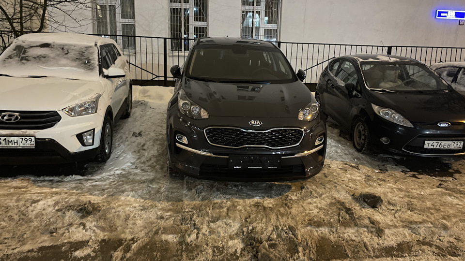 Передние колодки — KIA Sportage (4G), 2 л, 2021 года | запчасти | DRIVE2
