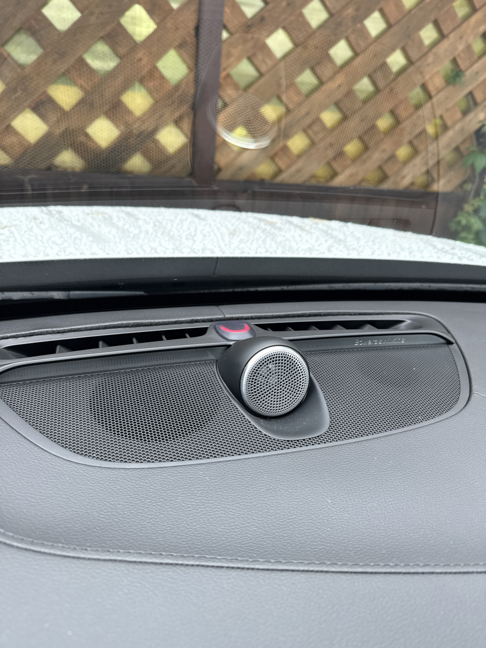 Красный огонек, вот не обращал внимание на него до того как — Volvo XC90 (2G)